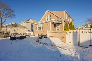 29 Waldo St, New Bedford, MA 02745 - Photo 4