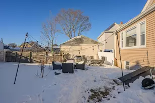 29 Waldo St, New Bedford, MA 02745 - Photo 32