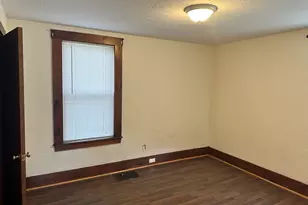 32 Main St, Spencer, MA 01562 - Photo 8