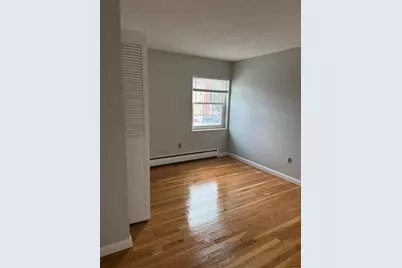 11 Creesy St #/, Marblehead, MA 01945 - Photo 4