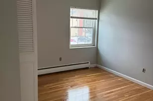 11 Creesy St, Marblehead, MA 01945 - Photo 4