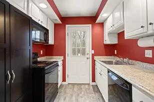 19 Amherst Rd, Shrewsbury, MA 01545 - Photo 28