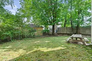 15 Bacon St, Waltham, MA 02451 - Photo 16