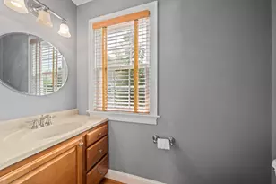 15 Bacon St, Waltham, MA 02451 - Photo 12