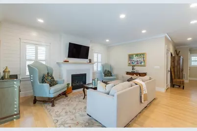 401 Albemarle Road #2, Newton, MA 02460 - Photo 12