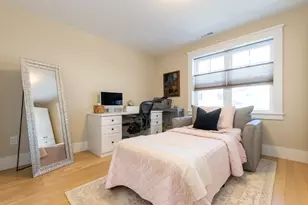 401 Albemarle Rd, Newton, MA 02460 - Photo 20