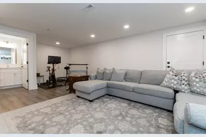 401 Albemarle Road #2, Newton, MA 02460 - Photo 28