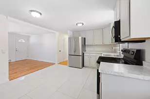 39 Thyme Ln, Springfield, MA 01129 - Photo 6