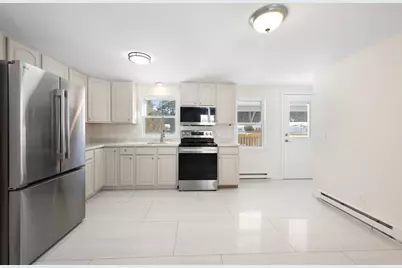 39 Thyme Ln, Springfield, MA 01129 - Photo 4