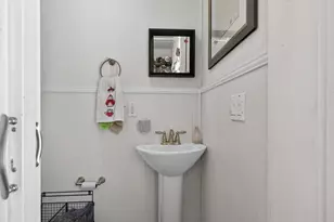 320 Washington St, Winchester, MA 01890 - Photo 12