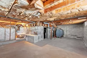 10 Fairview Rd, Peabody, MA 01960 - Photo 24
