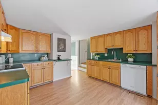 10 Fairview Rd, Peabody, MA 01960 - Photo 20