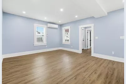 12 Howard St, Lynn, MA 01902 - Photo 10