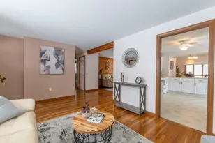 5 Porter Ave, Burlington, MA 01803 - Photo 8