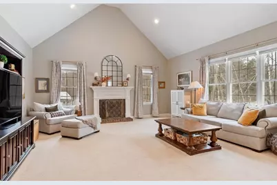 5 Tavern Cir, Westford, MA 01886 - Photo 10