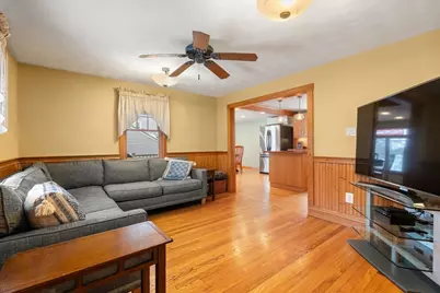 187 Laurel St, Melrose, MA 02176 - Photo 10