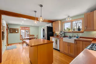 187 Laurel St, Melrose, MA 02176 - Photo 6