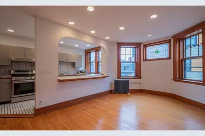 2 Newport Rd #5, Cambridge, MA 02140 - Photo 2