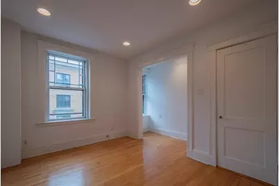 2 Newport Rd #5, Cambridge, MA 02140 - Photo 16