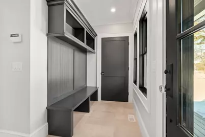 577 Grove St, Newton, MA 02462 - Photo 10