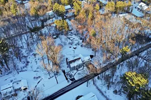 28 Hume Rd, Bedford, MA 01730 - Photo 2