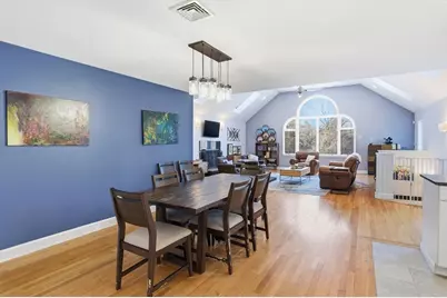 28 Hume Rd, Bedford, MA 01730 - Photo 4