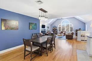 28 Hume Rd, Bedford, MA 01730 - Photo 4