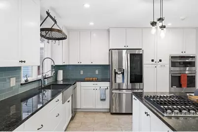 28 Hume Rd, Bedford, MA 01730 - Photo 10