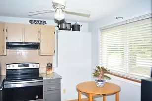 9 B Mayberry Dr, Westborough, MA 01581 - Photo 2