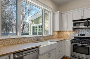 5 Griffin Cir, Wayland, MA 01778 - Photo 10