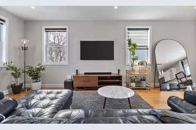 35 Arcadia St, Revere, MA 02151 - Photo 8