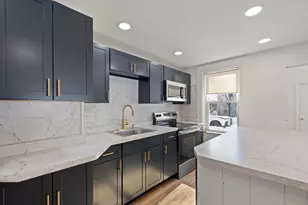 122 Union St, Rockland, MA 02370 - Photo 2