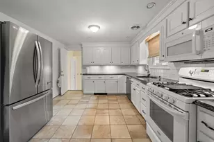 276 Oak St, Brockton, MA 02301 - Photo 10