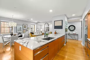 7 Warren Ave, Boston, MA 02116 - Photo 2