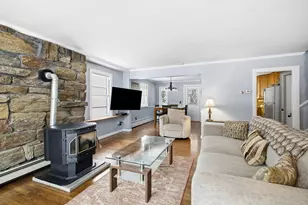 79 High St, Uxbridge, MA 01569 - Photo 8