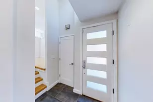 140 Banks St, Cambridge, MA 02138 - Photo 2