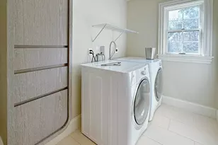 9 Vine St, Newton, MA 02467 - Photo 28