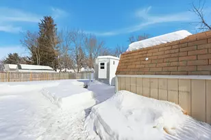 225 Osborne Terrace, Springfield, MA 01104 - Photo 38