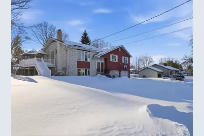 39 Swan Ave, Methuen, MA 01844 - Photo 2