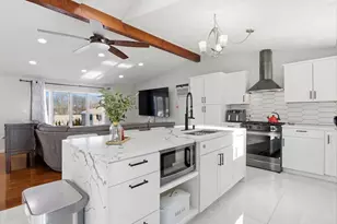 39 Swan Ave, Methuen, MA 01844 - Photo 10