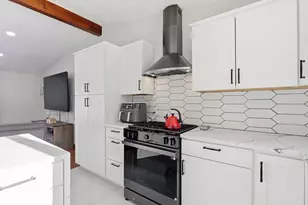 39 Swan Ave, Methuen, MA 01844 - Photo 8