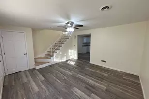 53 Pilgrim Cir, Methuen, MA 01844 - Photo 1