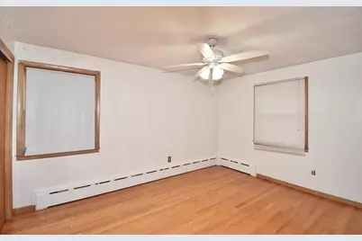 541 Grattan Street, Chicopee, MA 01020 - Photo 14