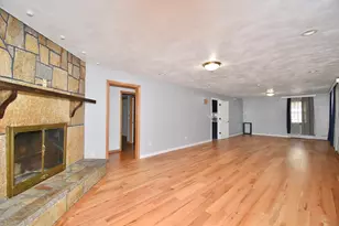 541 Grattan St, Chicopee, MA 01020 - Photo 4