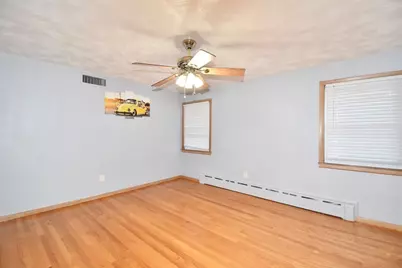 541 Grattan Street, Chicopee, MA 01020 - Photo 10