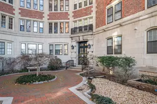 985 Memorial Dr, Cambridge, MA 02138 - Photo 2