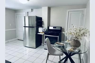 31 Aldrich Rd #1, Watertown, MA 02472 - Photo 4