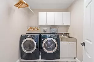 28 Stirling St, Andover, MA 01810 - Photo 26