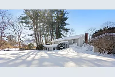 34 Foster Dr, Beverly, MA 01915 - Photo 2