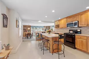 30 Canterbury St, Andover, MA 01810 - Photo 14